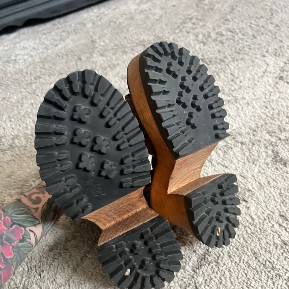 Leather Platform Sandals - Brown Women’s Heels - Picture 6 of 6